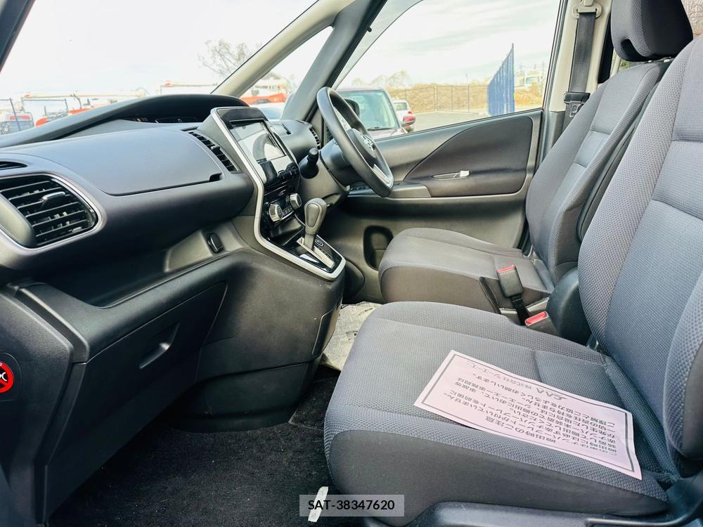 Nissan SERENA 2019 4114004-10