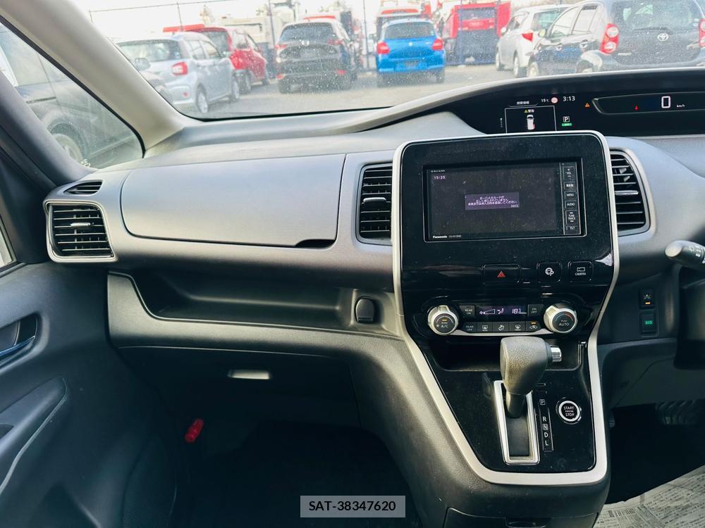 Nissan SERENA 2019 4114004-17