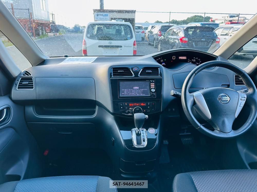 Nissan SERENA 2013 6734642-12