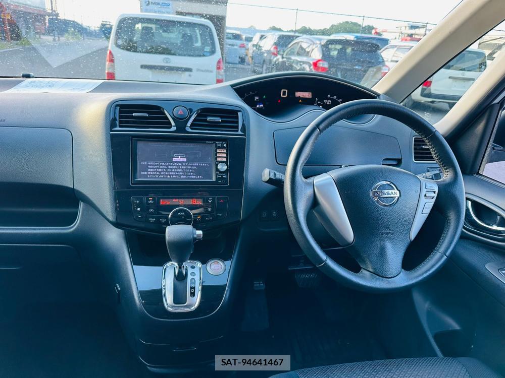 Nissan SERENA 2013 6734642-13