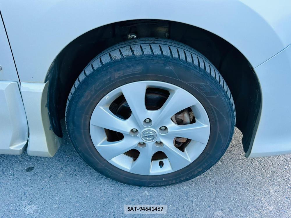 Nissan SERENA 2013 6734642-27
