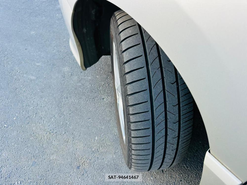 Nissan SERENA 2013 6734642-30