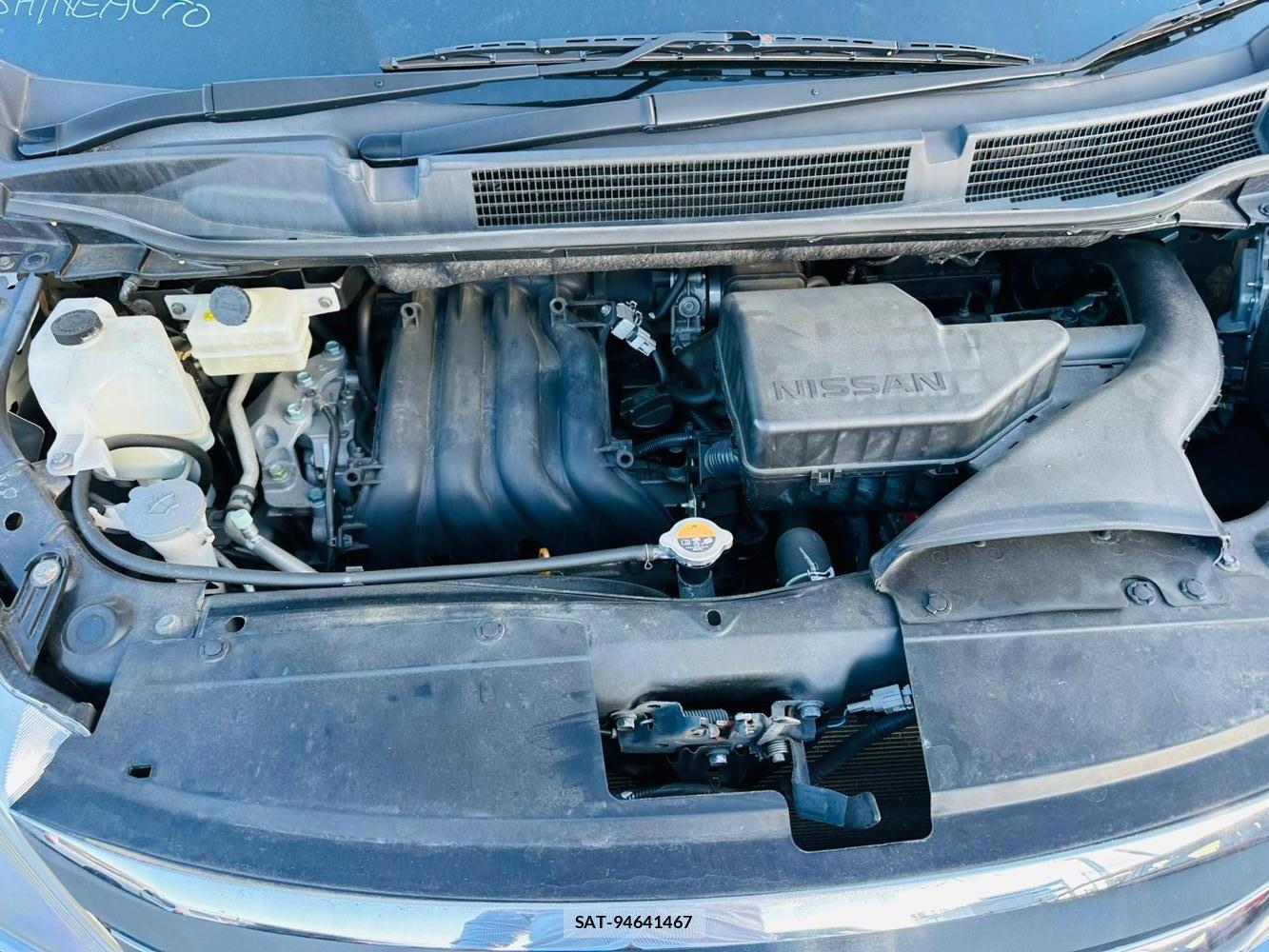 Nissan SERENA 2013 6734642-32