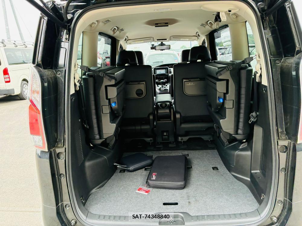 Nissan SERENA 2020-12 7736742-24