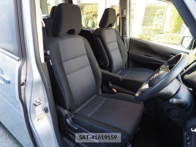 Nissan SERENA 2022-03 735934-11