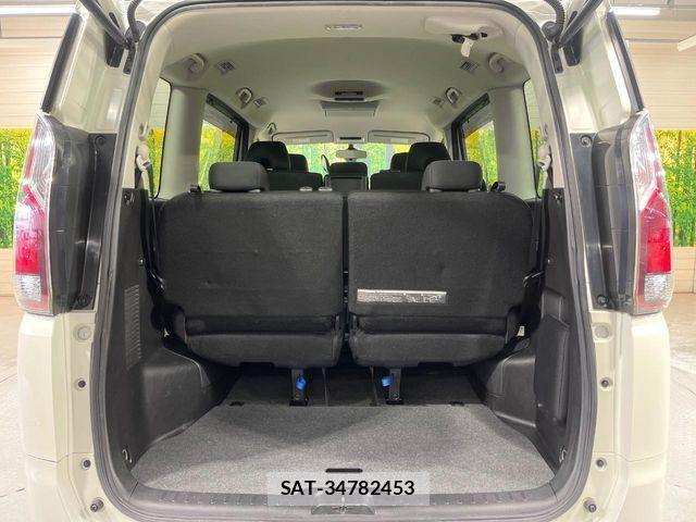 Nissan SERENA 2017-03 2300194-10