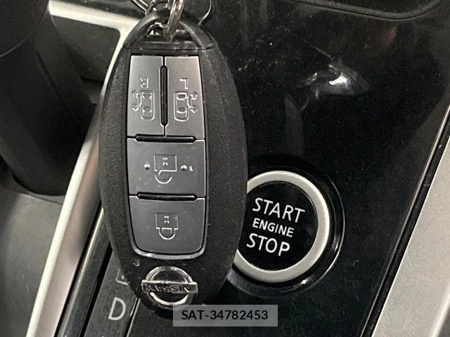 Nissan SERENA 2017-03 2300194-4