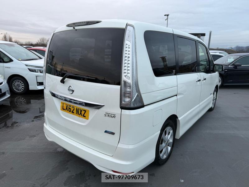 Nissan SERENA 2012-10 1142152-12