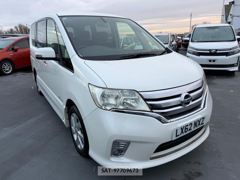 Nissan SERENA 2012-10 1142152-18