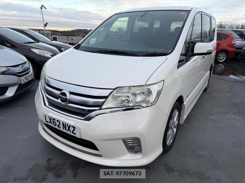 Nissan SERENA 2012-10 1142152-1
