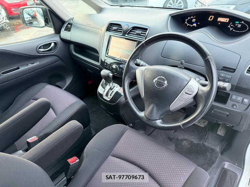 Nissan SERENA 2012-10 1142152-30