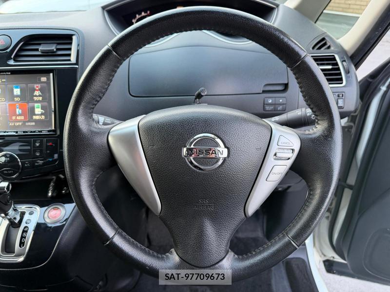 Nissan SERENA 2012-10 1142152-32