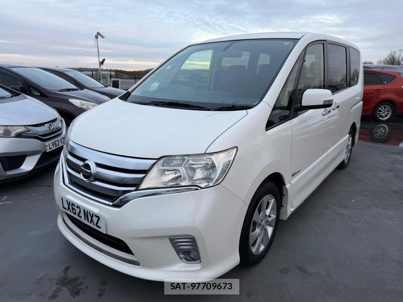 Nissan SERENA 2012-10 1142152-3