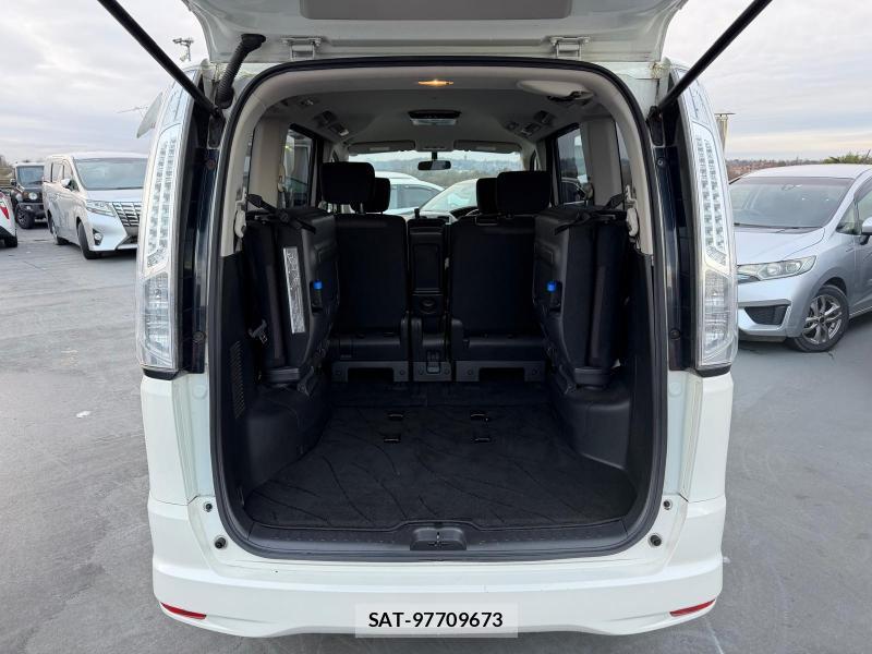 Nissan SERENA 2012-10 1142152-42
