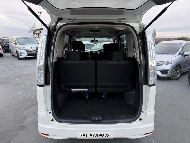 Nissan SERENA 2012-10 1142152-43