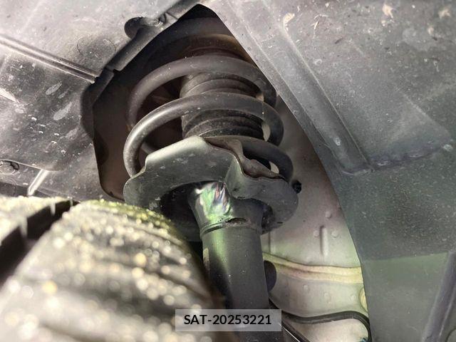 Nissan SERENA 2013-11 4394944-19