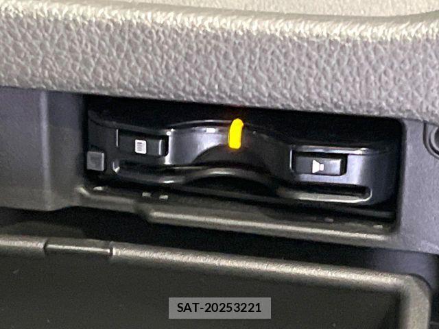 Nissan SERENA 2013-11 4394944-6