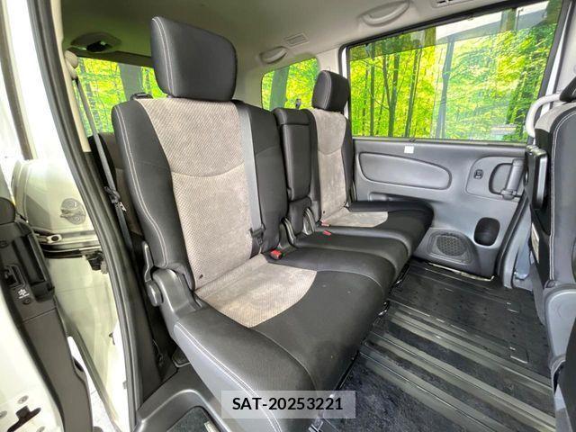 Nissan SERENA 2013-11 4394944-8