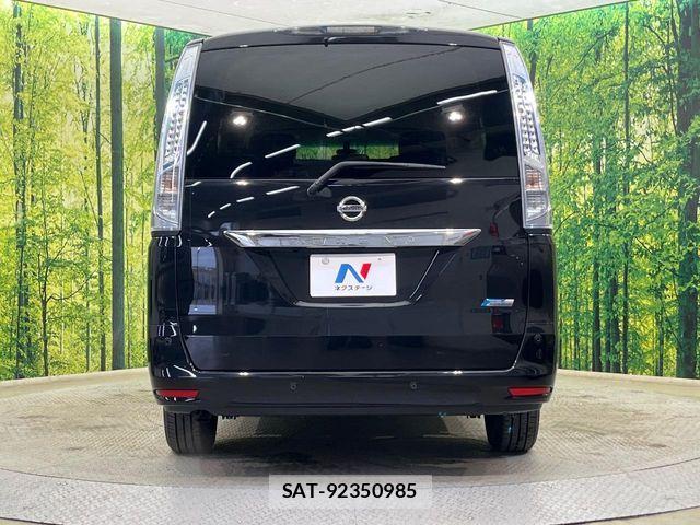 Nissan SERENA 2015-09 5878295-15