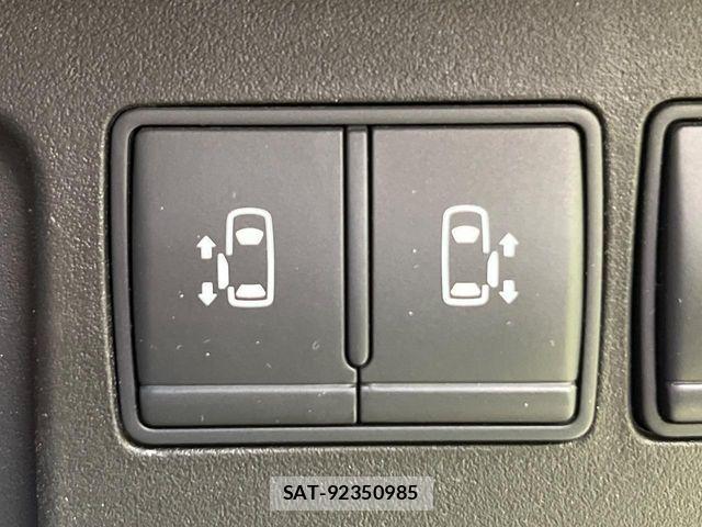 Nissan SERENA 2015-09 5878295-2
