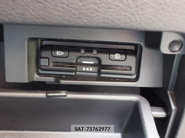 Nissan SERENA 2021-02 5878175-8