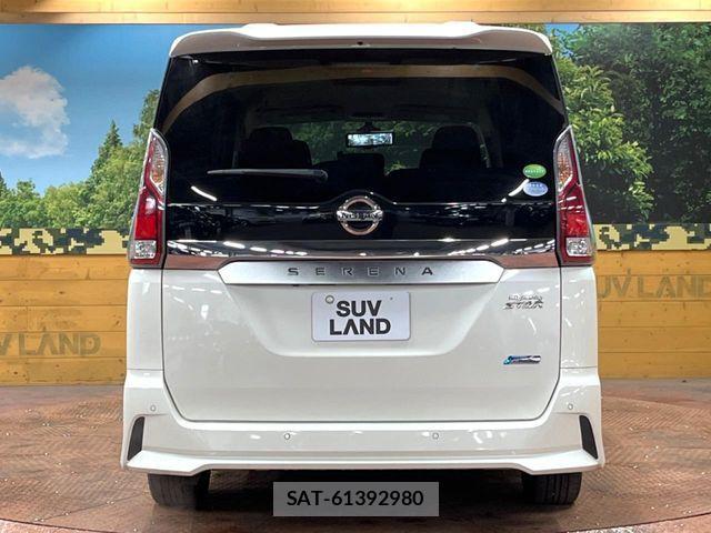 Nissan SERENA 2017-12 5878169-15