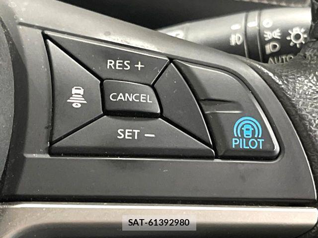 Nissan SERENA 2017-12 5878169-5