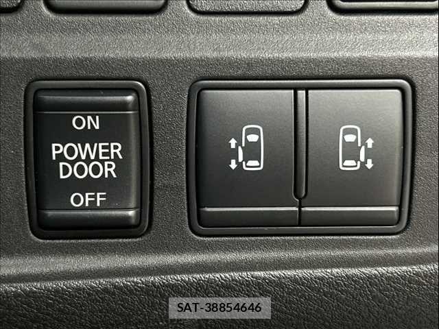 Nissan SERENA 2020-12 5878192-6
