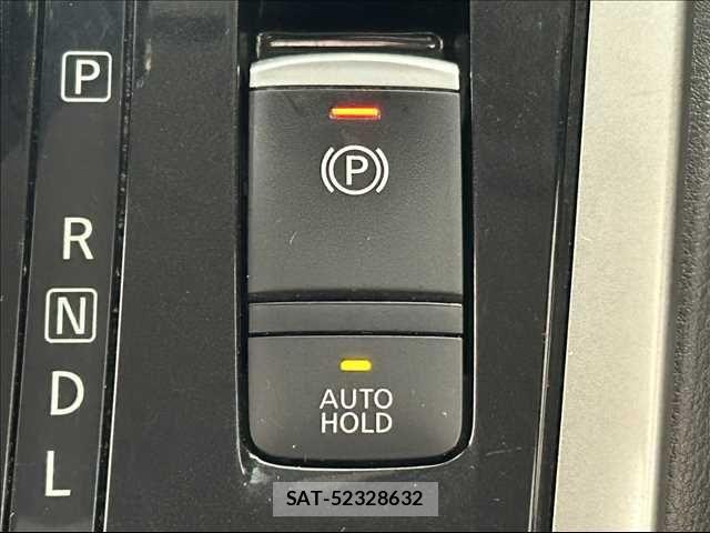 Nissan SERENA 2017-09 5878291-9