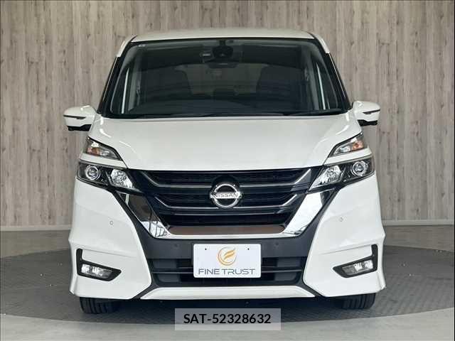Nissan SERENA 2017-09 5878291-18