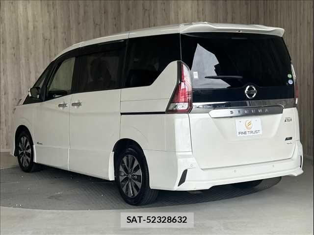 Nissan SERENA 2017-09 5878291-23