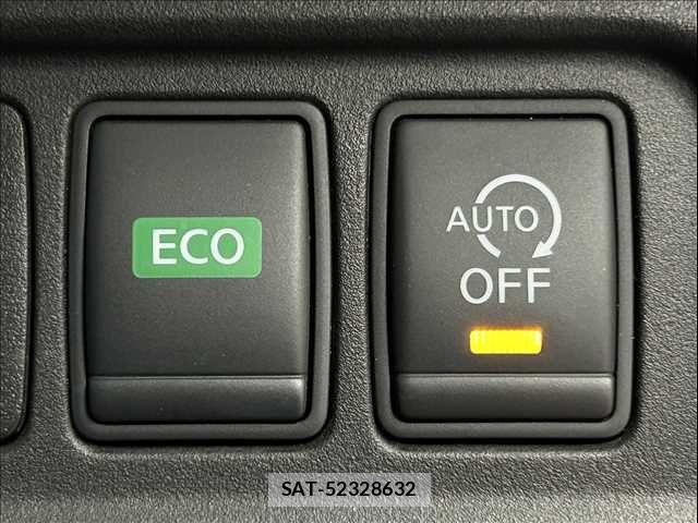 Nissan SERENA 2017-09 5878291-8
