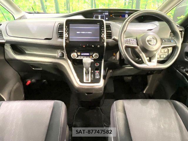 Nissan SERENA 2016-10 5878221-1