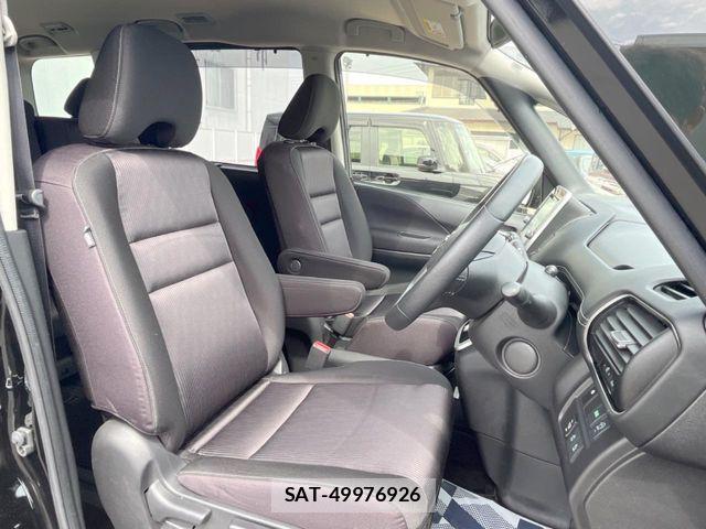 Nissan SERENA 2018-03 5878160-7