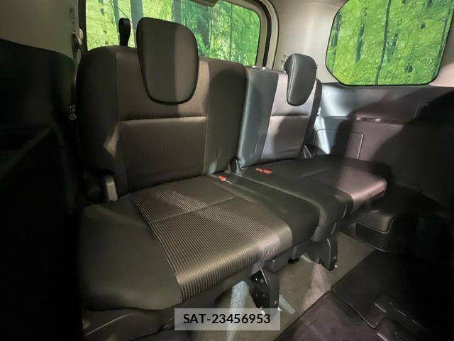 Nissan SERENA 2017-05 5878222-10