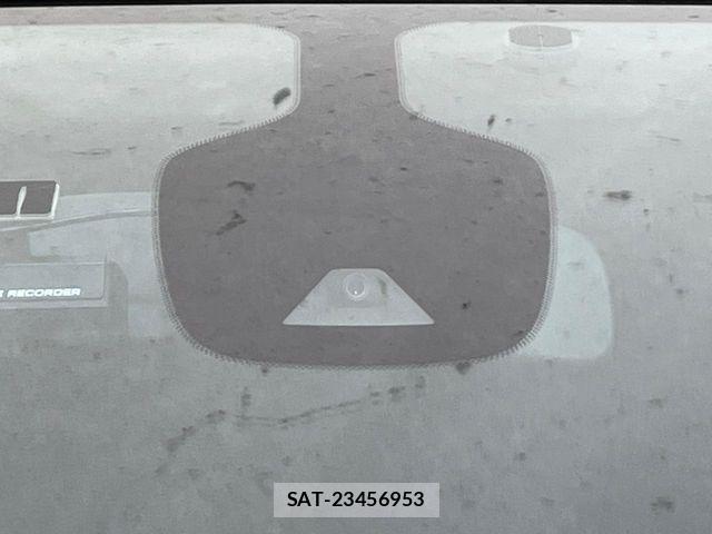 Nissan SERENA 2017-05 5878222-6