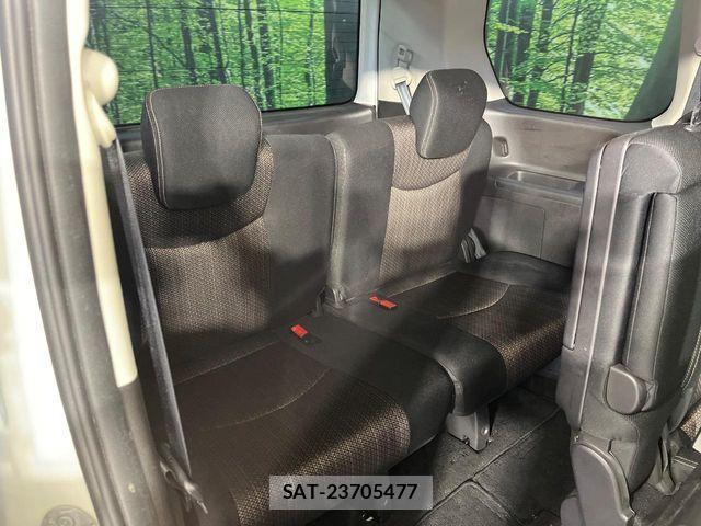Nissan SERENA 2014-12 5878305-9