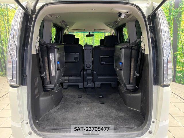 Nissan SERENA 2014-12 5878305-10
