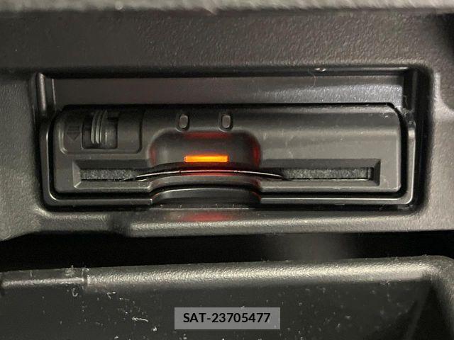 Nissan SERENA 2014-12 5878305-6