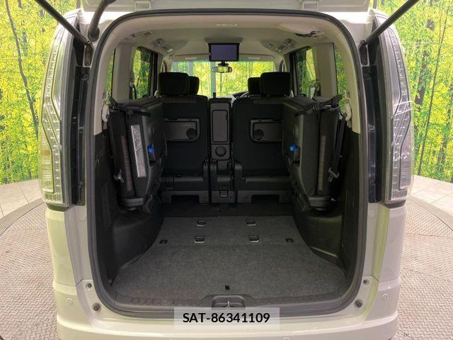 Nissan SERENA 2015-01 5878288-10