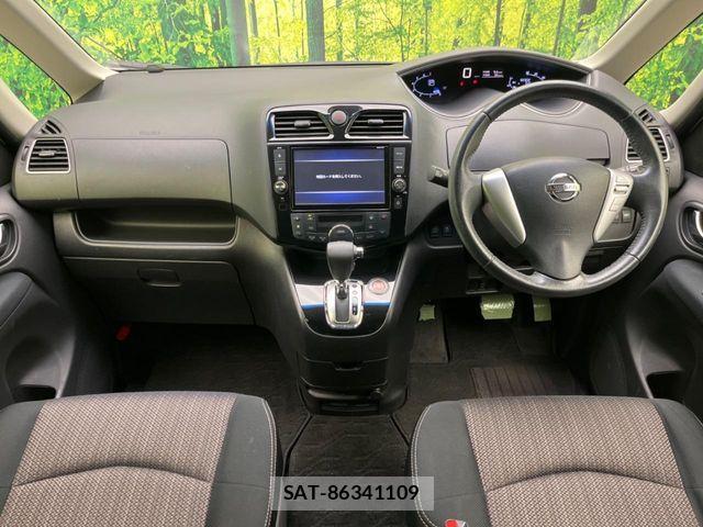 Nissan SERENA 2015-01 5878288-1