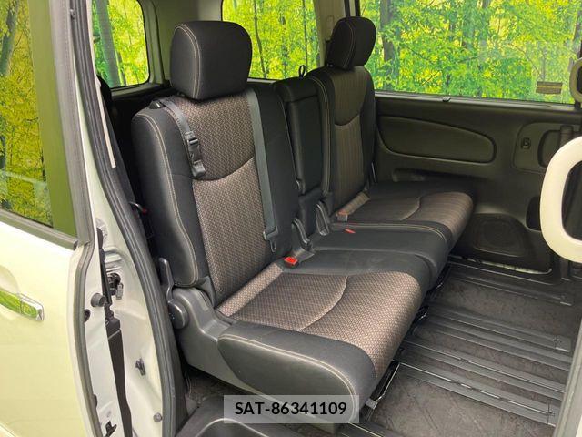 Nissan SERENA 2015-01 5878288-8