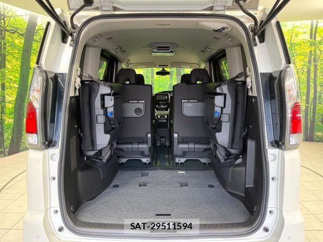 Nissan SERENA 2017-01 5878241-10