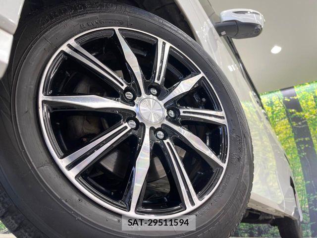 Nissan SERENA 2017-01 5878241-13