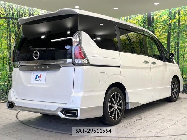 Nissan SERENA 2017-01 5878241-16