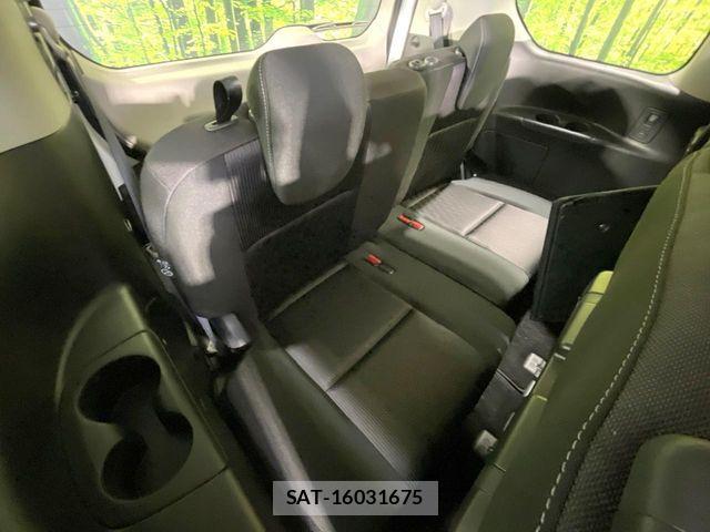 Nissan SERENA 2018-10 5878125-9