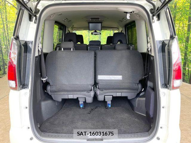 Nissan SERENA 2018-10 5878125-10