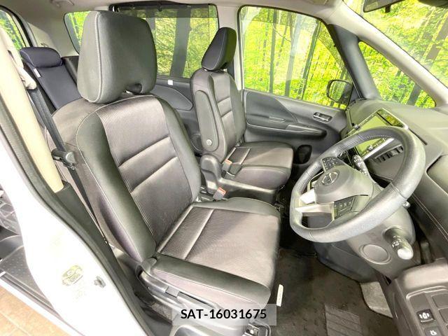 Nissan SERENA 2018-10 5878125-7