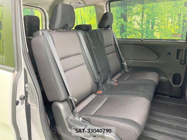 Nissan SERENA 2018-03 5878199-8