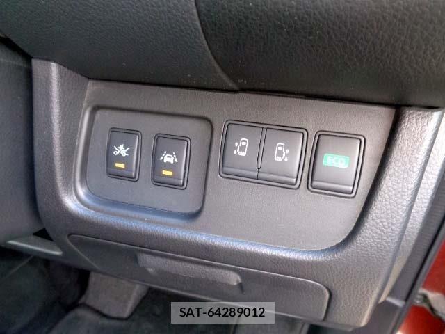 Nissan SERENA 2016-02 5878292-10